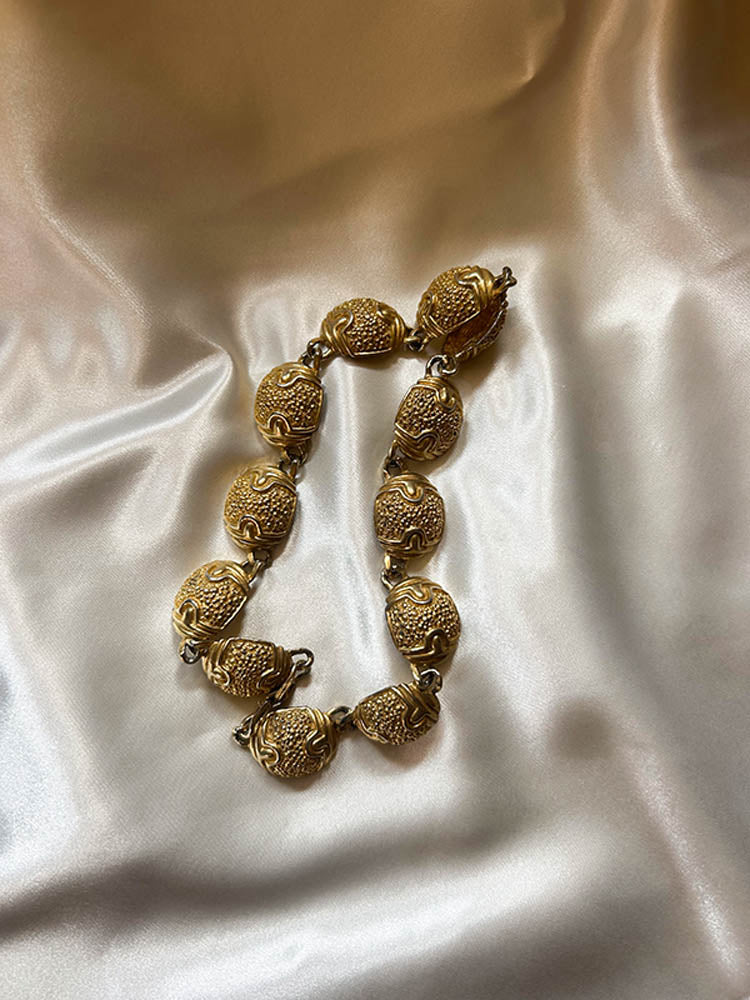 Vinatge golden chain2