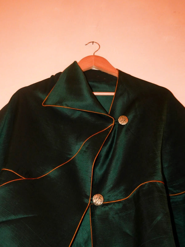 The Patang top is a celebration of mindful craftsmanship; created from a single square of fabric, folded seamlessly into form without any cuts or wastE