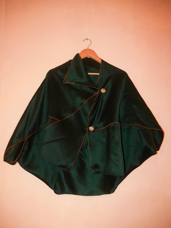 The Patang top is a celebration of mindful craftsmanship; created from a single square of fabric, folded seamlessly into form without any cuts or wastE