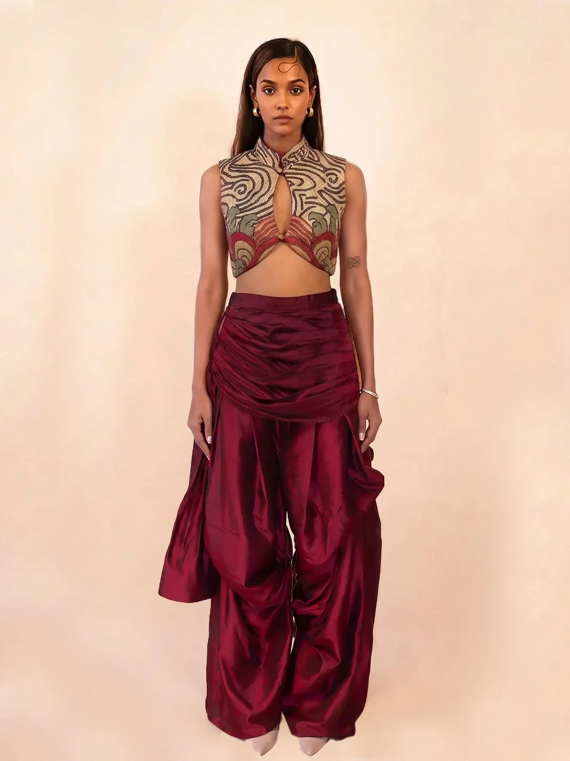 GILET TOP- TARINI IV Top is a one of a kind piece, handcrafted in house from vintage pure silk saree fabric. 